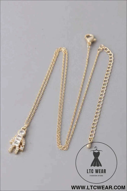 Jeweled Shopper Pendant Necklace for Stylish Elegance