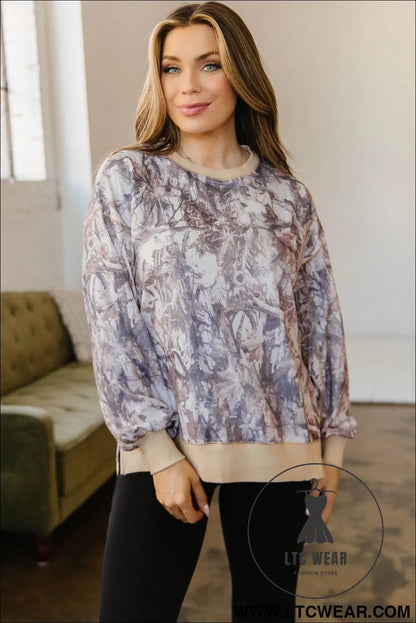 Khaki abstract camo print colorblock trim side split tunic sweatshirt - sweatshirts & hoodies