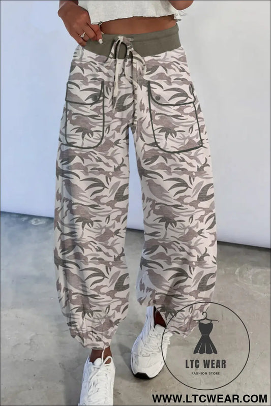 Khaki drawstring contrast waistband camouflage cargo barrel pants - khaki / l / 95% polyester + 5% elastane - pants &