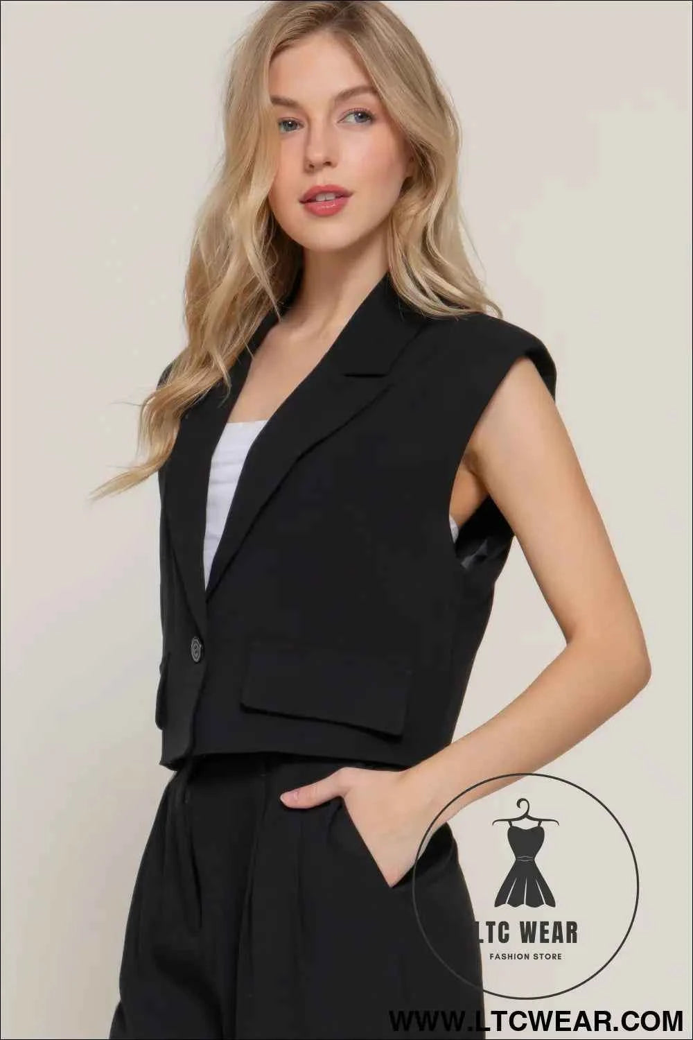 Lapel Collar W/shoulder Pads Vest
