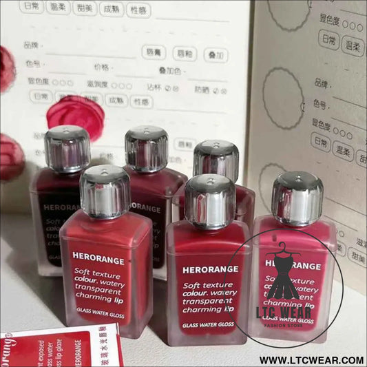 Light Glass-Like Lip Lacquer - Smudge-Proof & Skin-Brightening