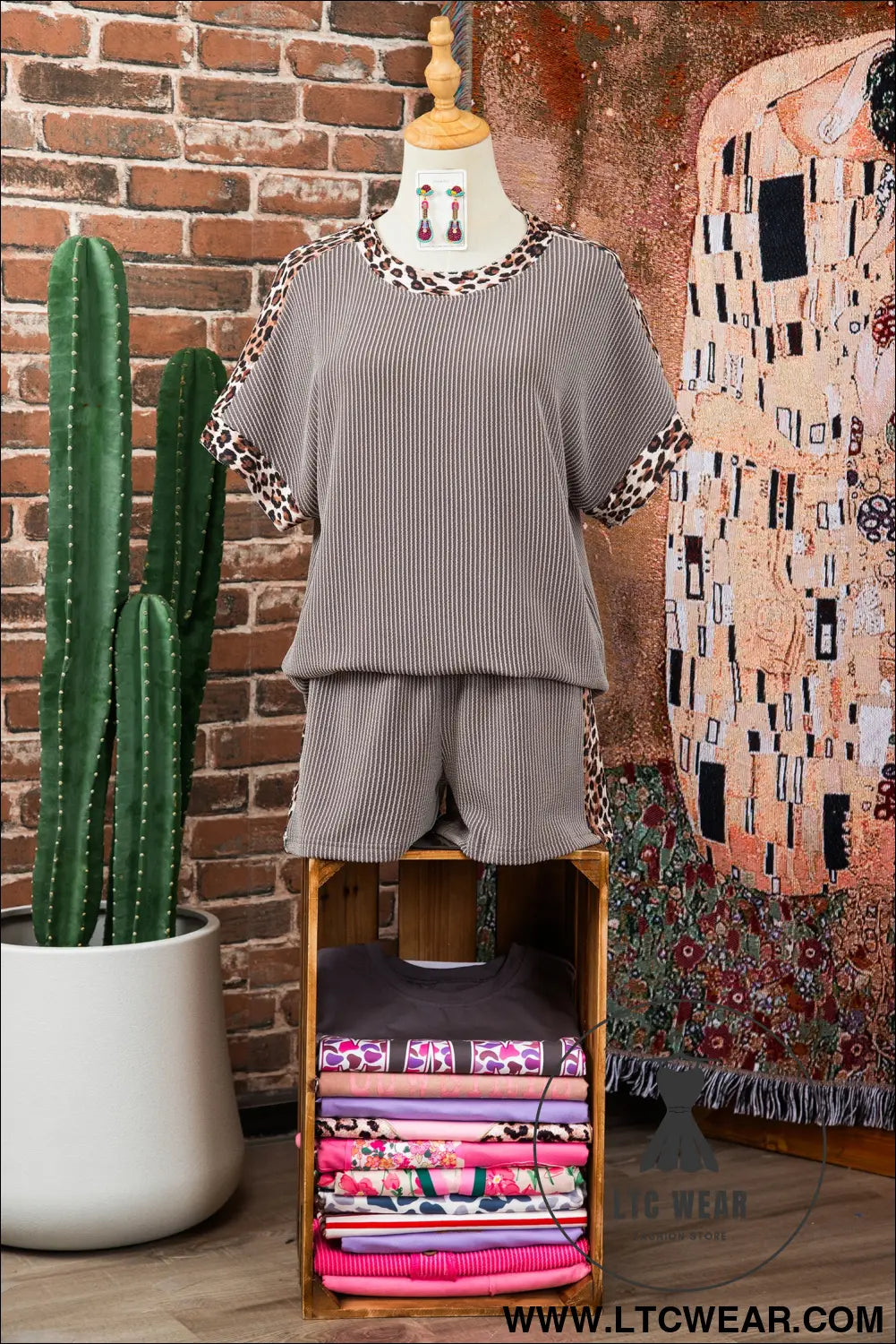 Light Grey Leopard Trim Twist Ribbed Short Set - L.T.C Wear Online Fashion Store