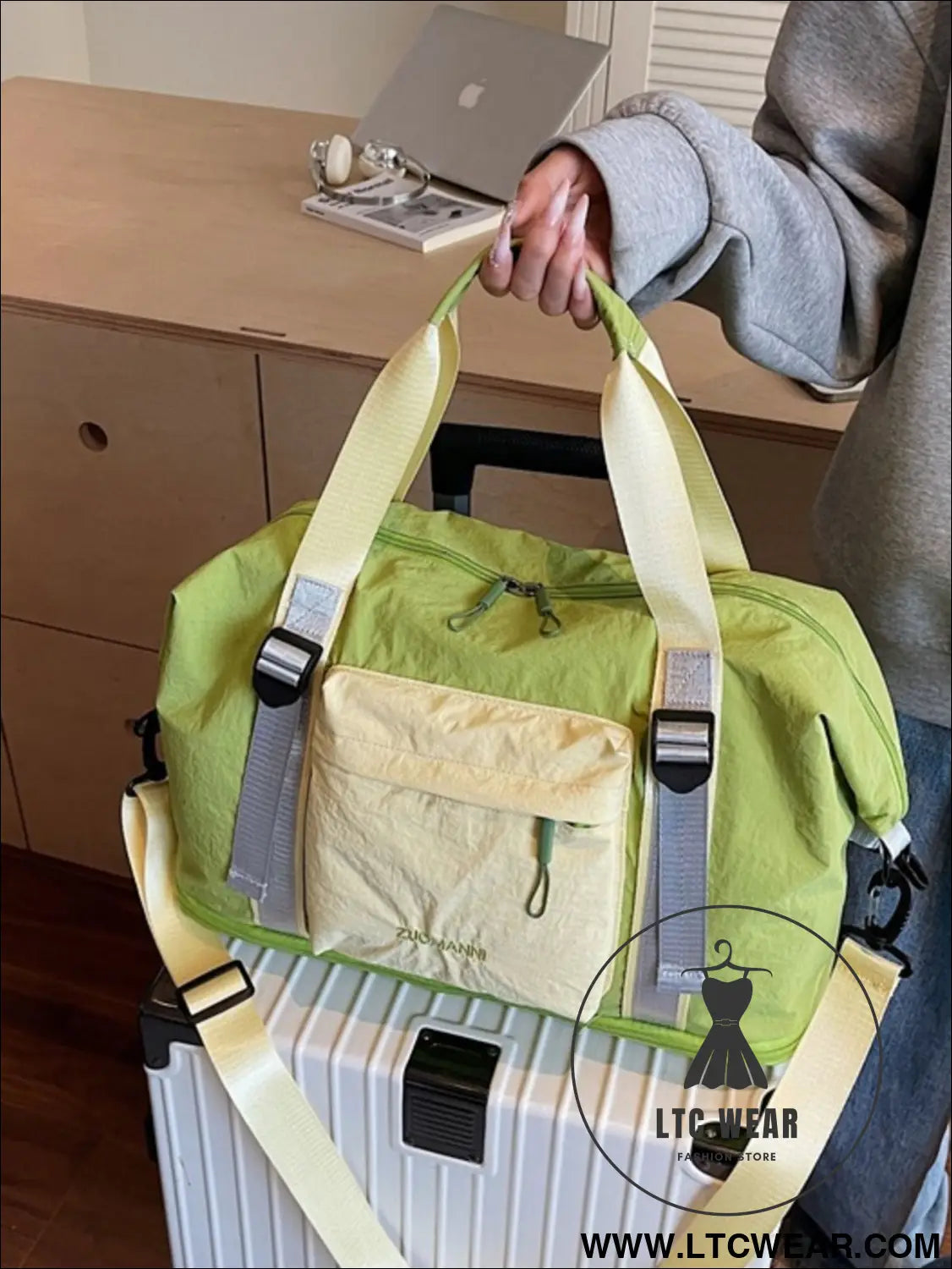 d13fb5d6-4a1b-4351-bf10-75f343e7f74c-Max