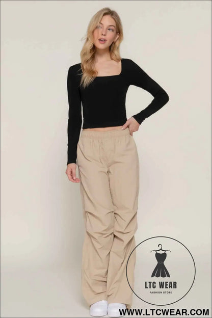 Long slv sweetheart neck seam detail knit top
