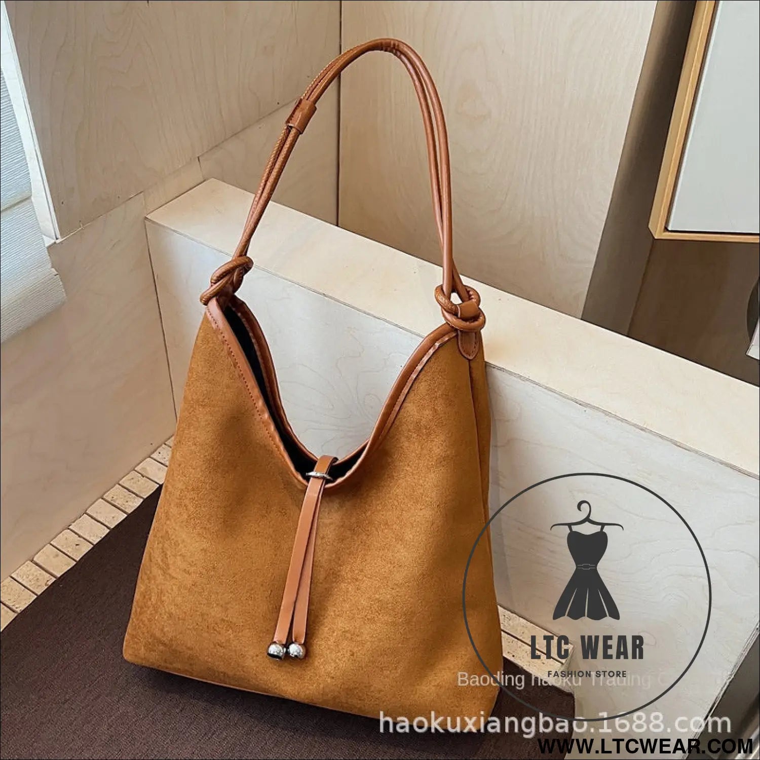 Matte retro women’s large capacity shoulder bag casual everyday tote with premium texture