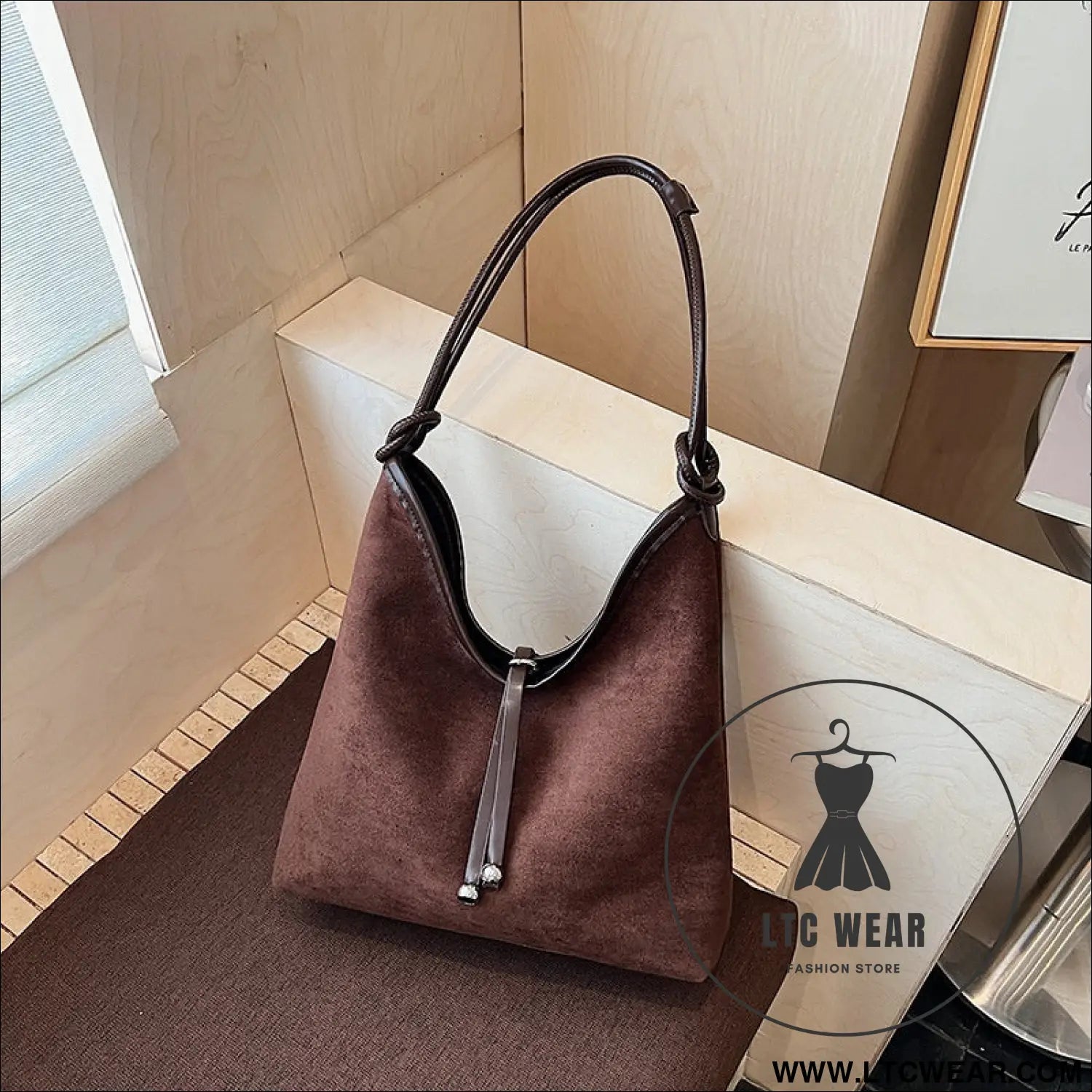 Matte retro women’s large capacity shoulder bag casual everyday tote with premium texture - dark brown