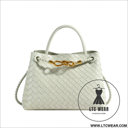 Metal rope buckle woven shoulder bag fashionable versatile retro commuter bag for women. - green
