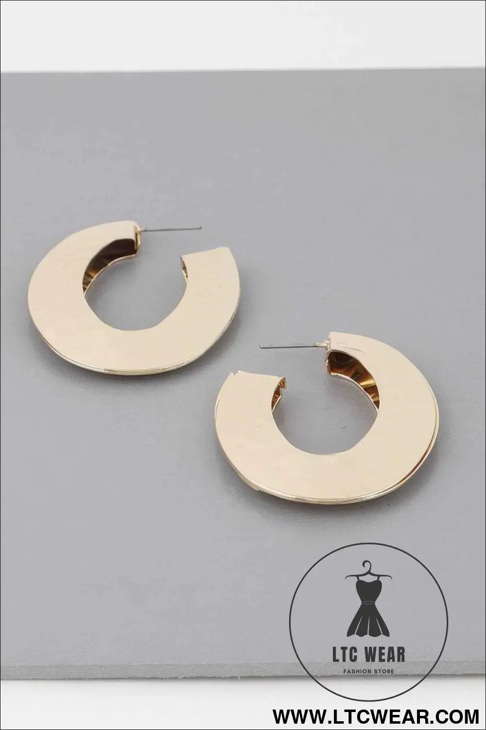 Minimal Concave Hoop Earrings