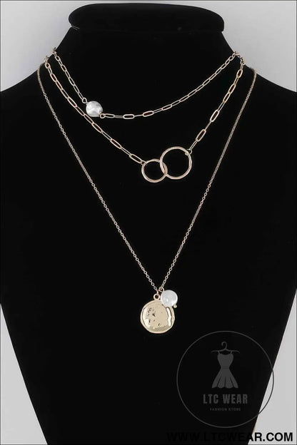 Multi Oo Pendant Necklace
