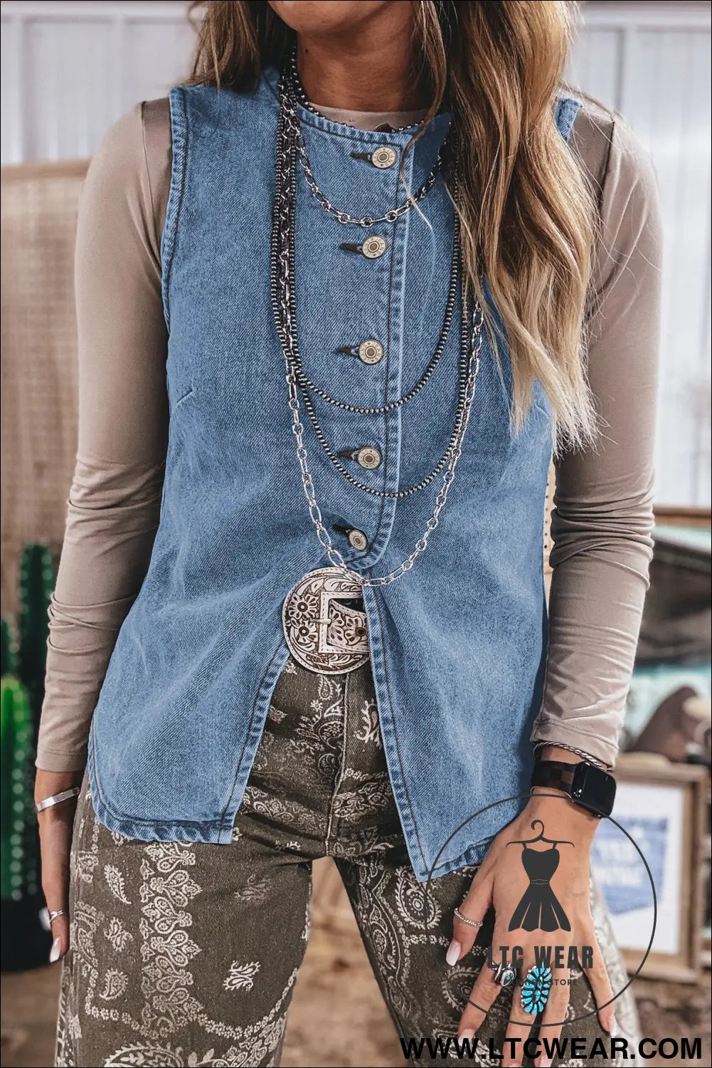 Myosotis slit denim vest: classic meets contemporary - myosotis / s / 65% cotton + 33% polyester + 2% elastane - vests
