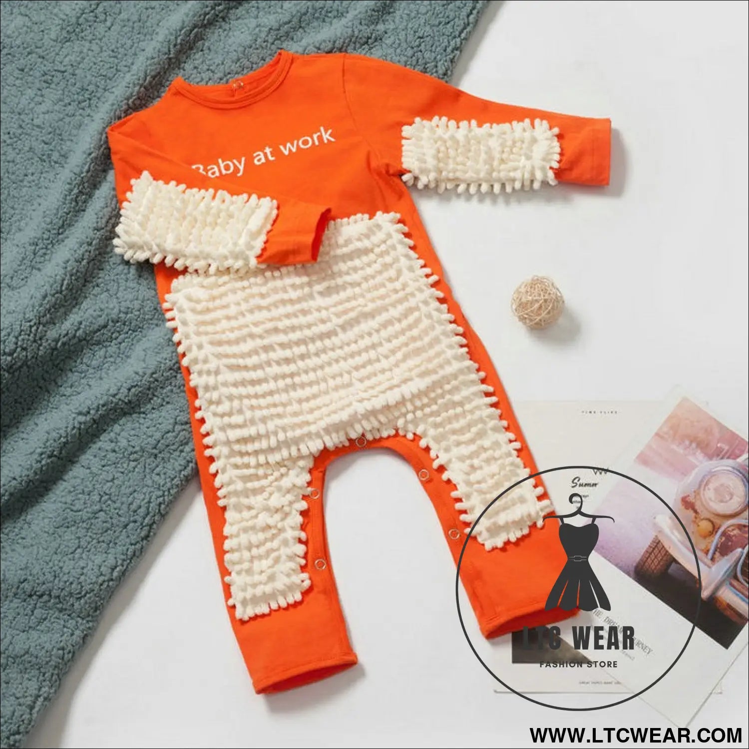 New baby crawling clothes baby mopping crawling clothes english long sleeve one-piece clothes - orange + beige / 73cm
