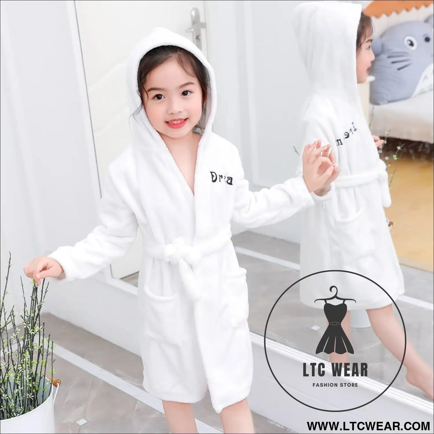 New children’s clothing home clothes male and female baby bathrobe cartoon flannel hooded children’s nightgown