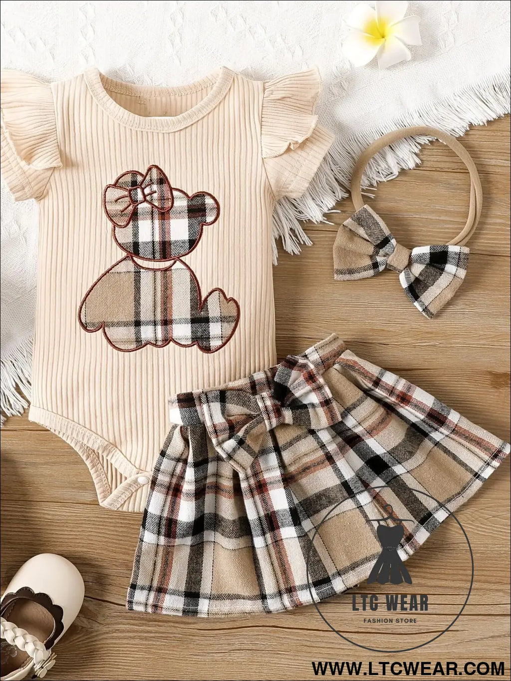 Newborn baby girl summer style teddy bear sticker embroidery bag fart triangle ha clothes plaid butterfly - apricot