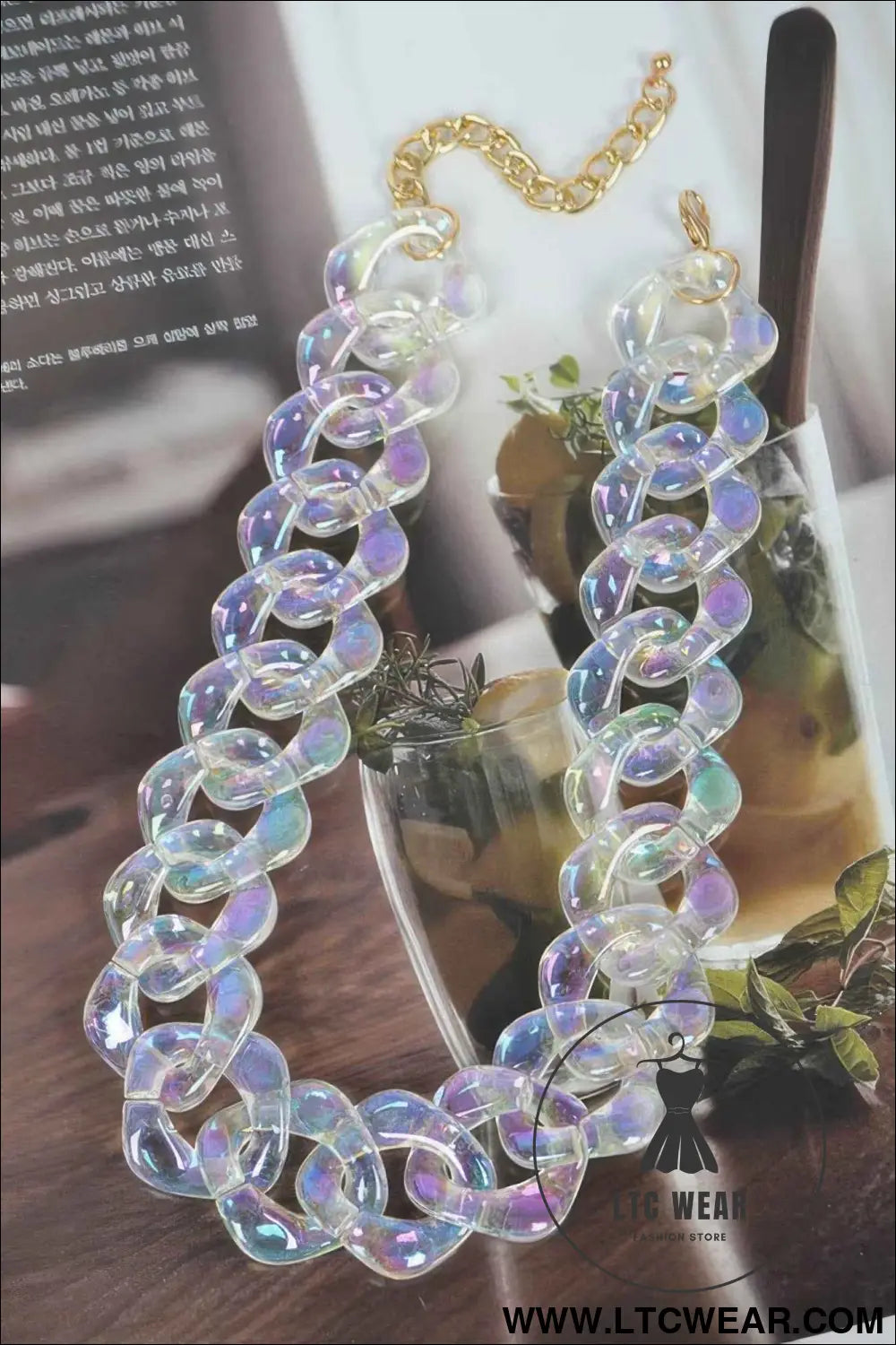Oversized Ab Plastic Chain Necklace