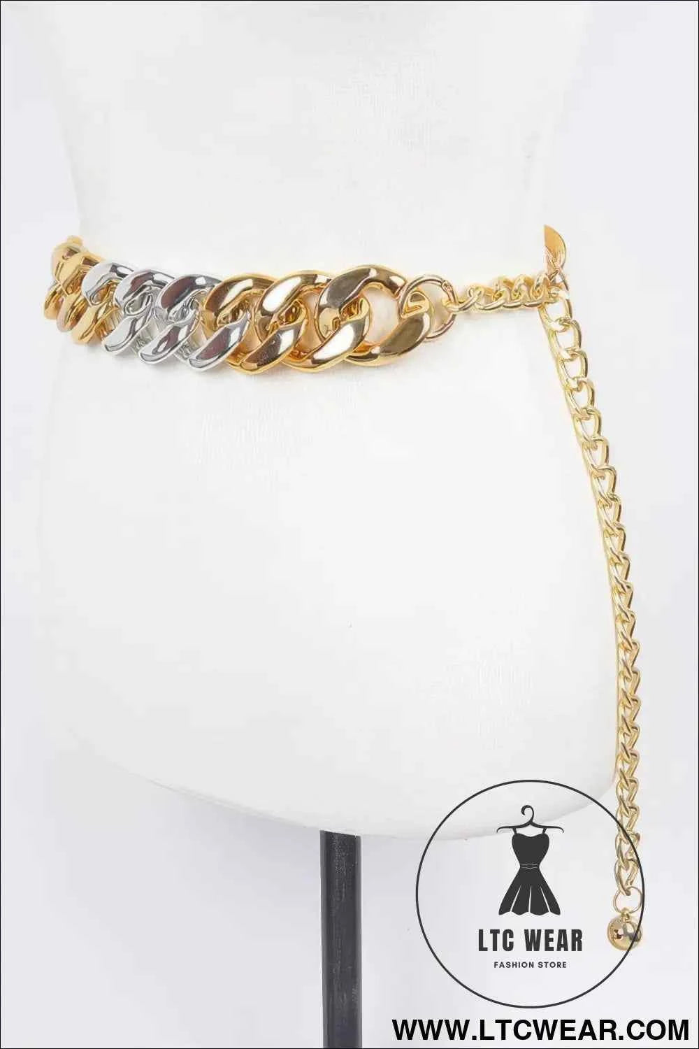Oversized Chain Belt for Statement Style and Versatility