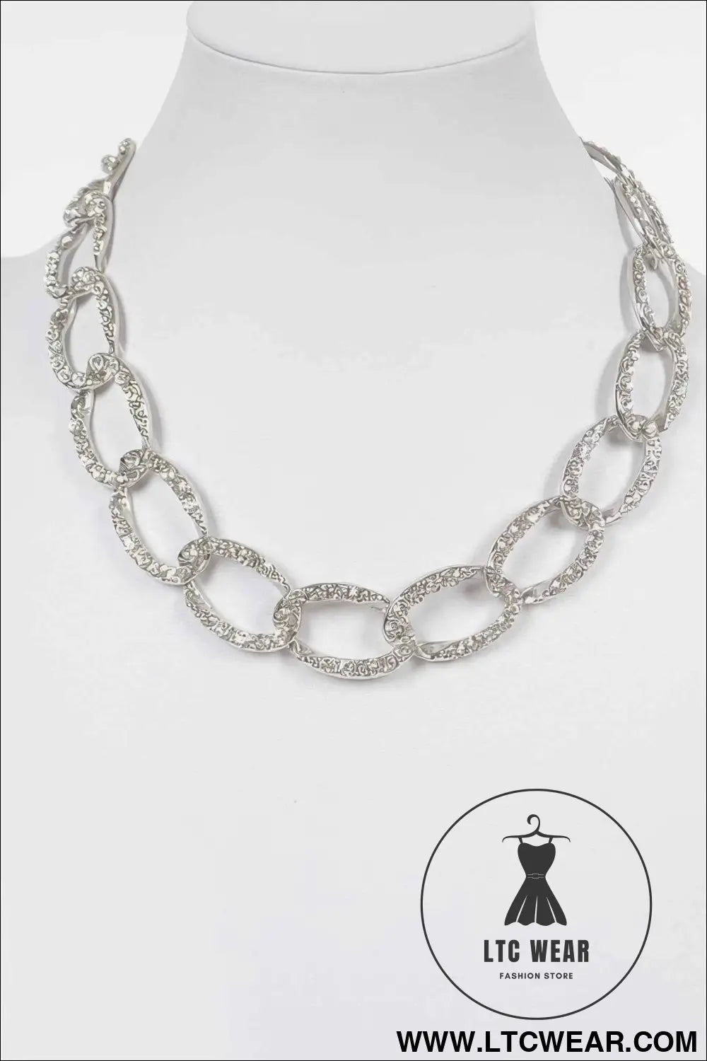 Oversized Stoned Chain Necklace