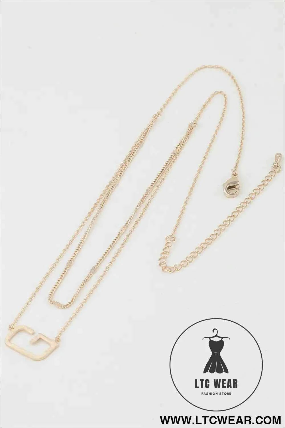 Polished G Pendant Chain Necklace