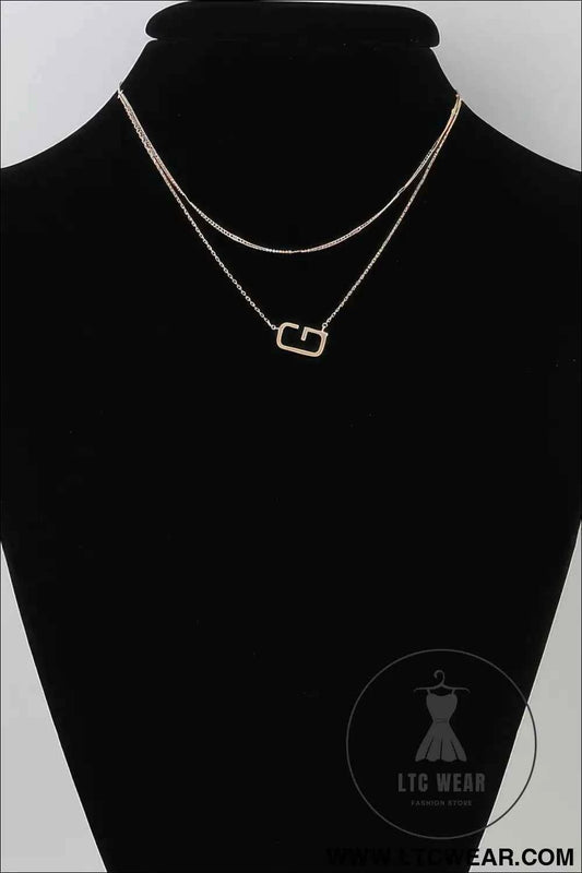 Polished G Pendant Chain Necklace