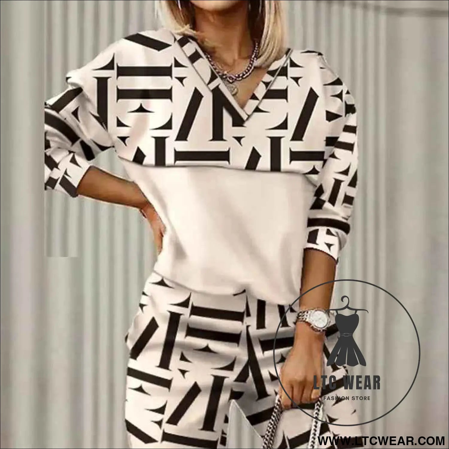 Printed Long Sleeve Fitted Hoodie and Pants Set for Women