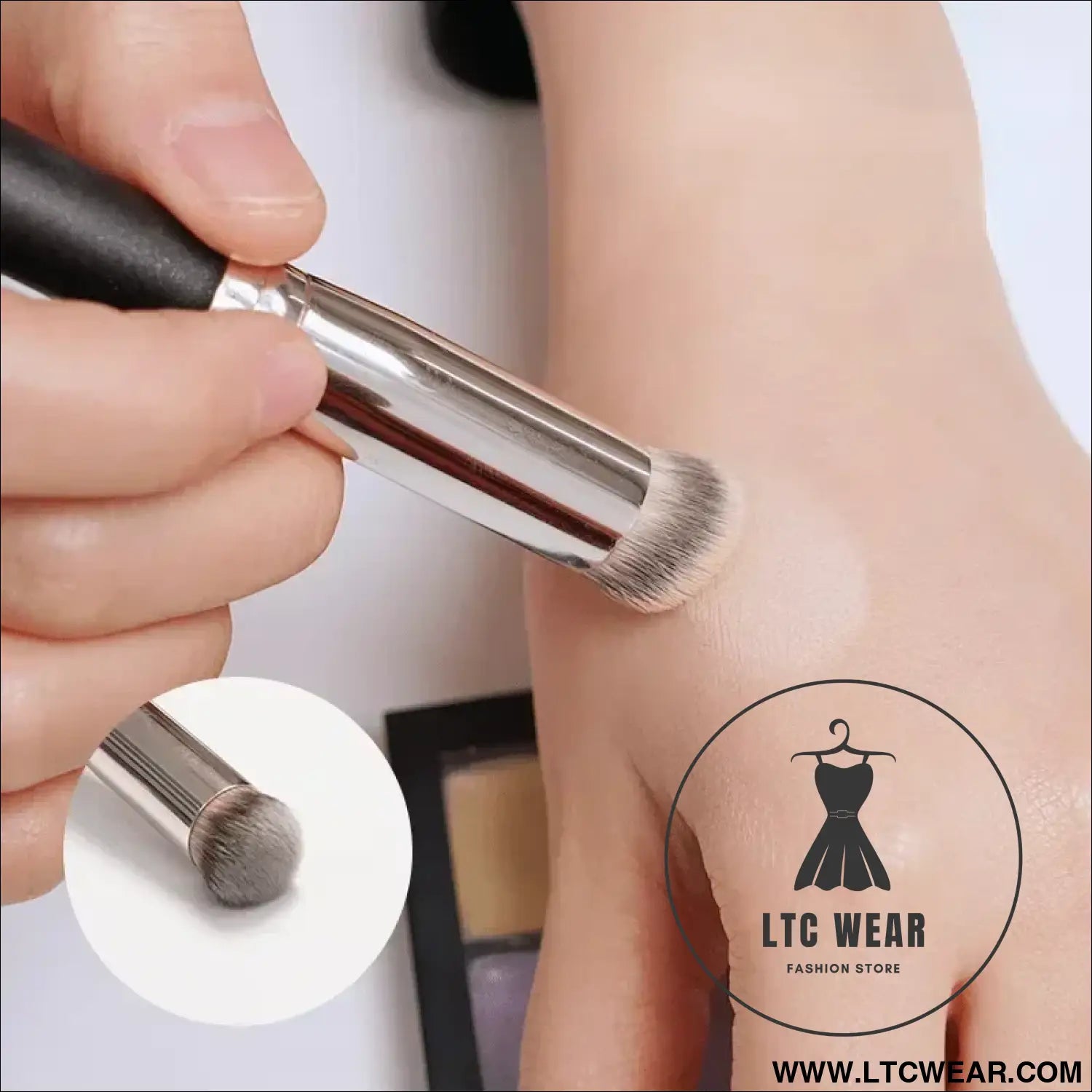 Professional Contour & Blusher Brush for Perfect Coverage - L.T.C Wear Online Fashion Store