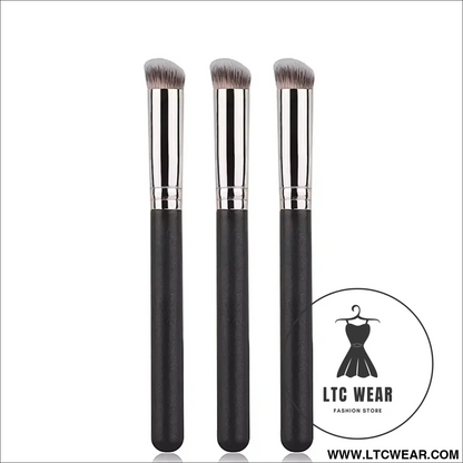 Professional Contour & Blusher Brush for Perfect Coverage - L.T.C Wear Online Fashion Store