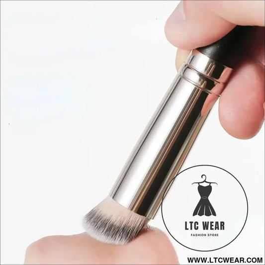 Professional Contour & Blusher Brush for Perfect Coverage - L.T.C Wear Online Fashion Store