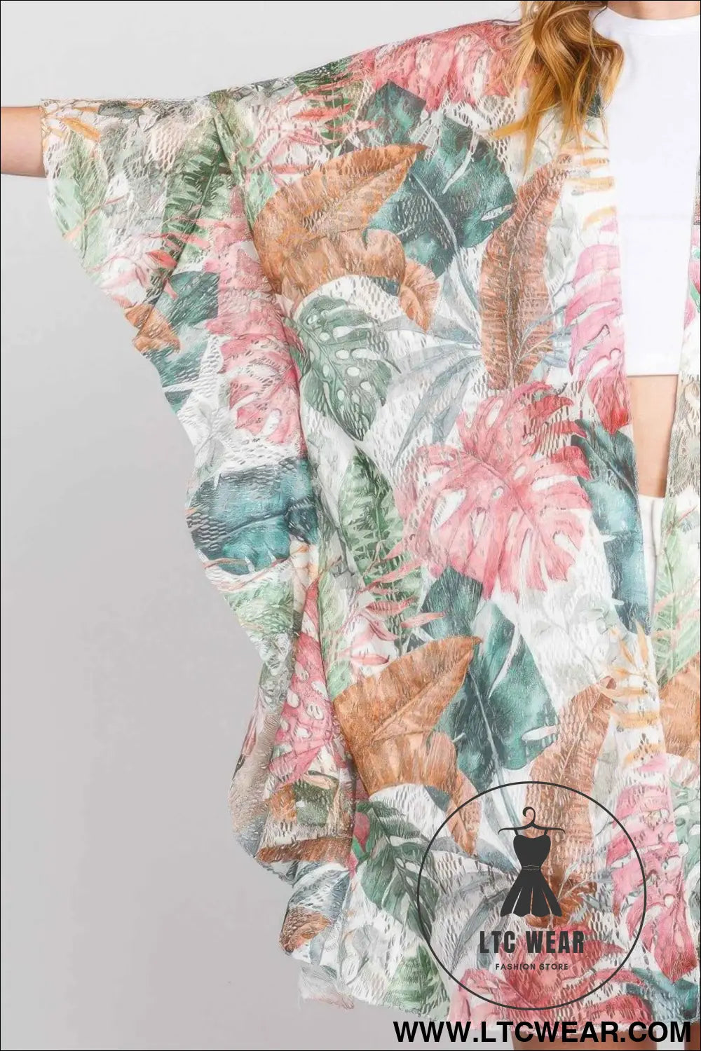 Ruffle Lined Tropical Leaves Print Open Frontcover