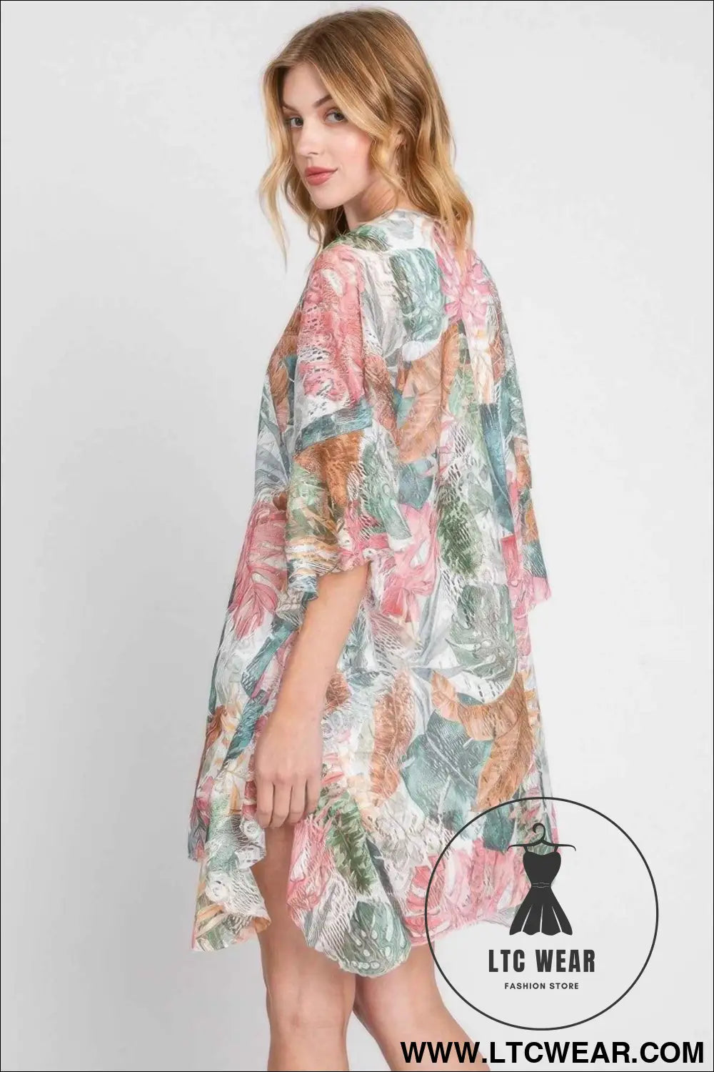 Ruffle Lined Tropical Leaves Print Open Frontcover