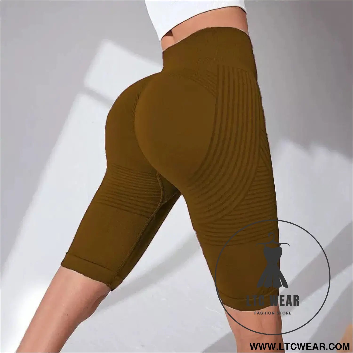 Seamless butt-lifting fitness pants with tummy control and high waist peach bottom yoga shorts - coffee / s