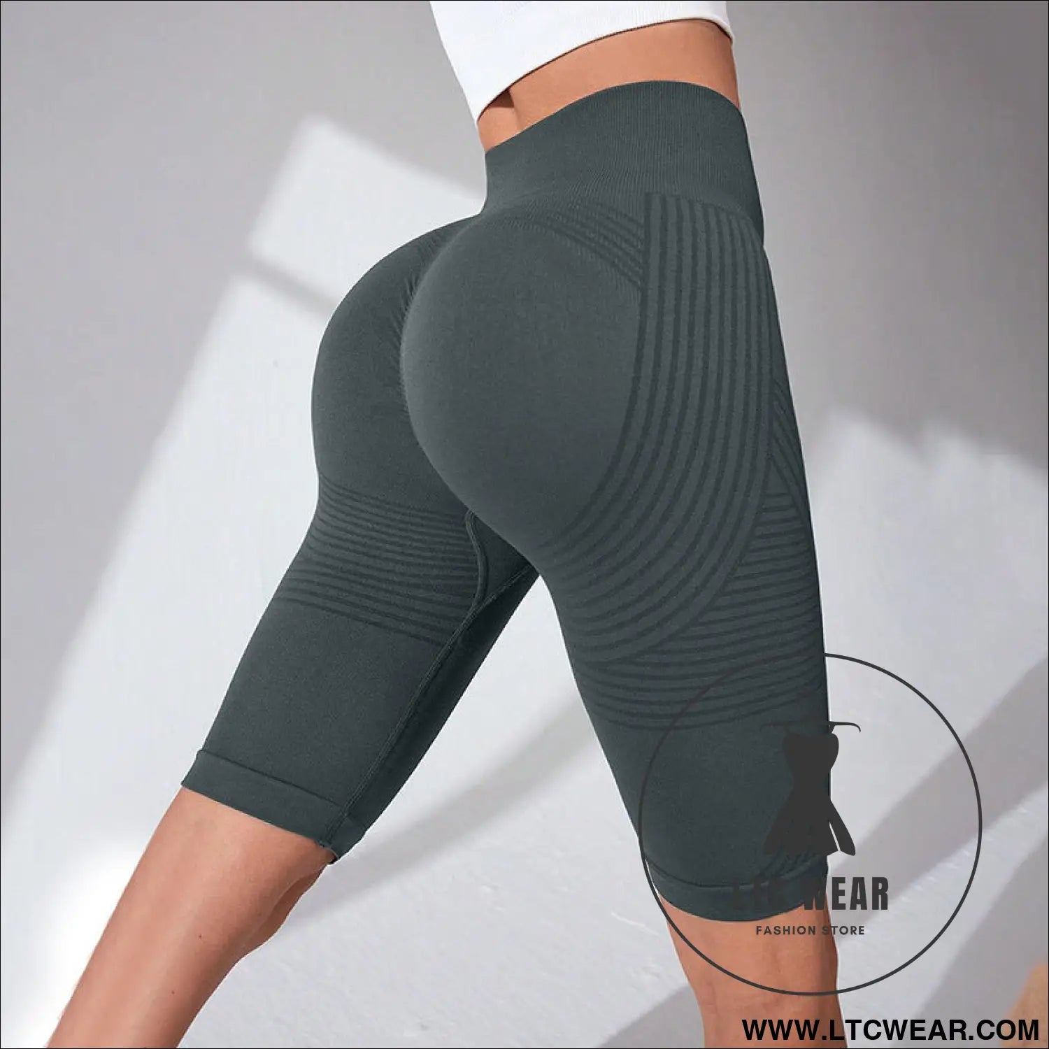 Seamless butt-lifting fitness pants with tummy control and high waist peach bottom yoga shorts - dark grey / s