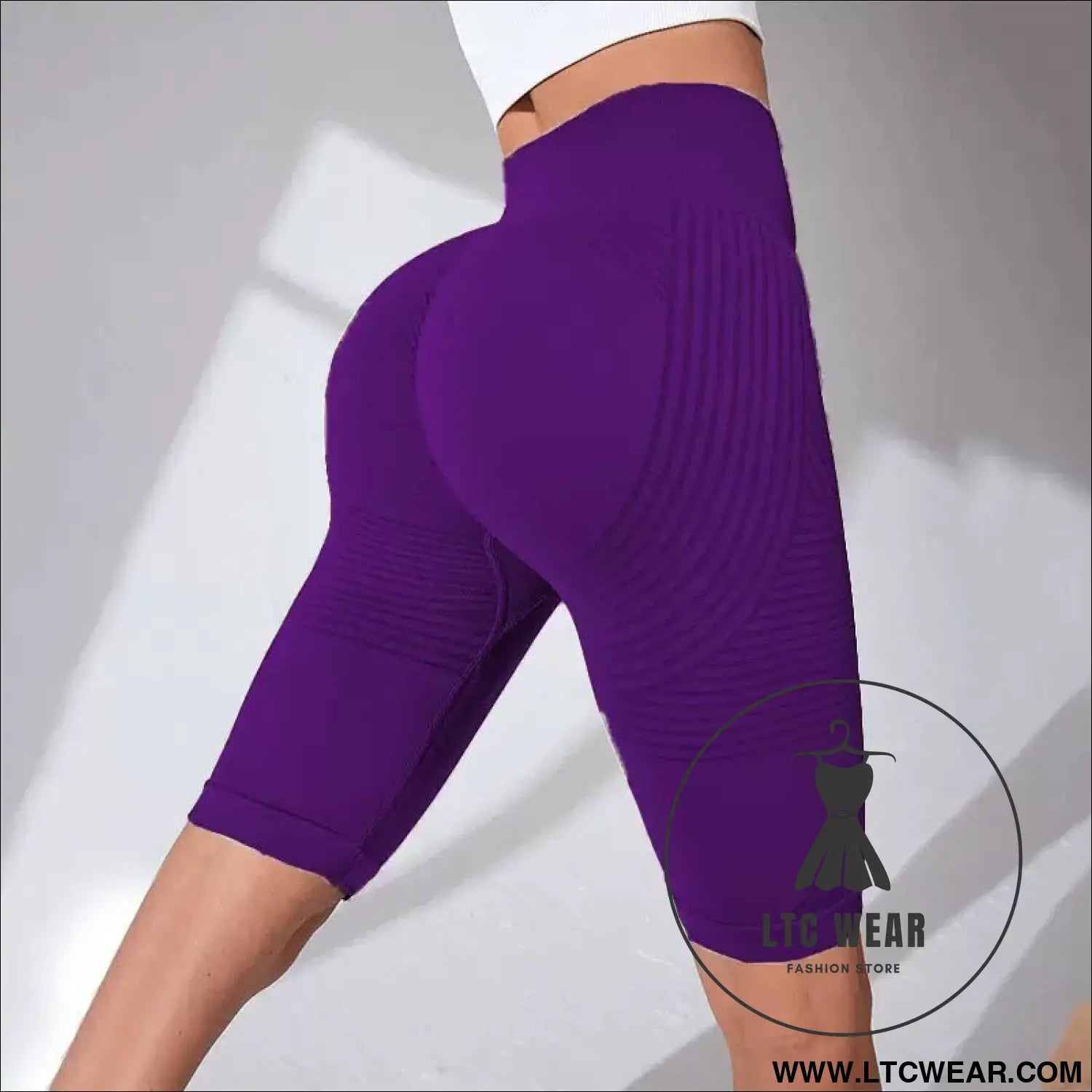 Seamless butt-lifting fitness pants with tummy control and high waist peach bottom yoga shorts - purple / s