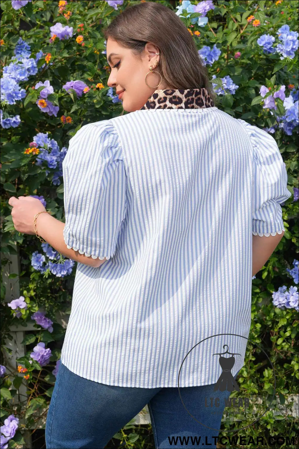 Sky Blue Stripe Plus Size Leopard Patchwork Collar Short Bubble Sleeve Blouse