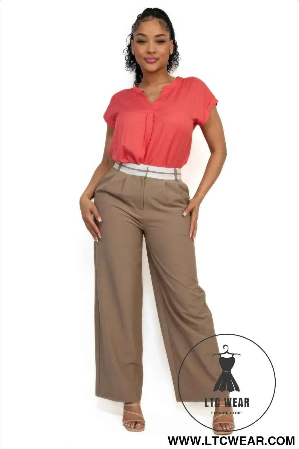 Solid V-collared Neck Top