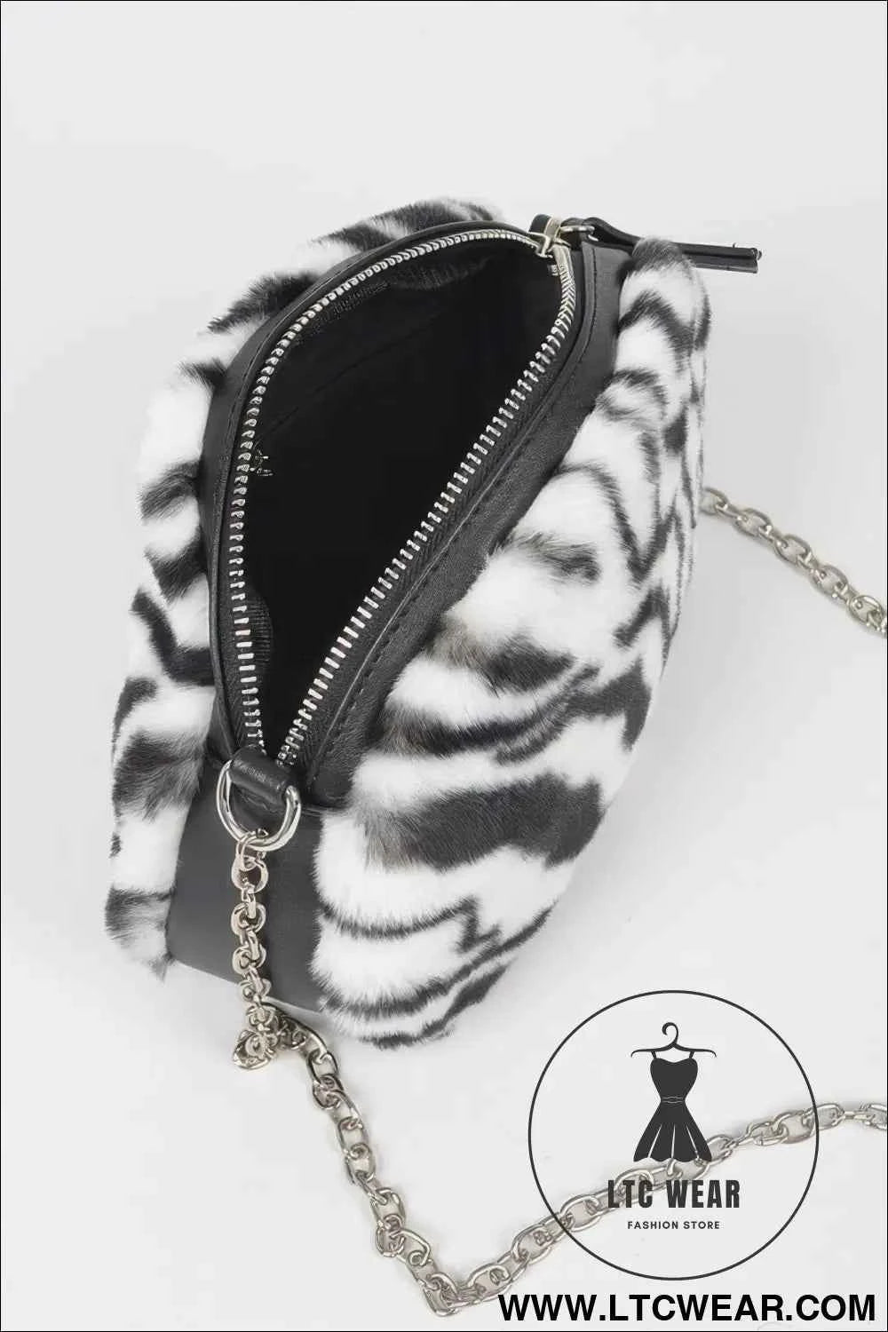 Tiger Print Crossbody Bag – Stylish Fur Zip Design