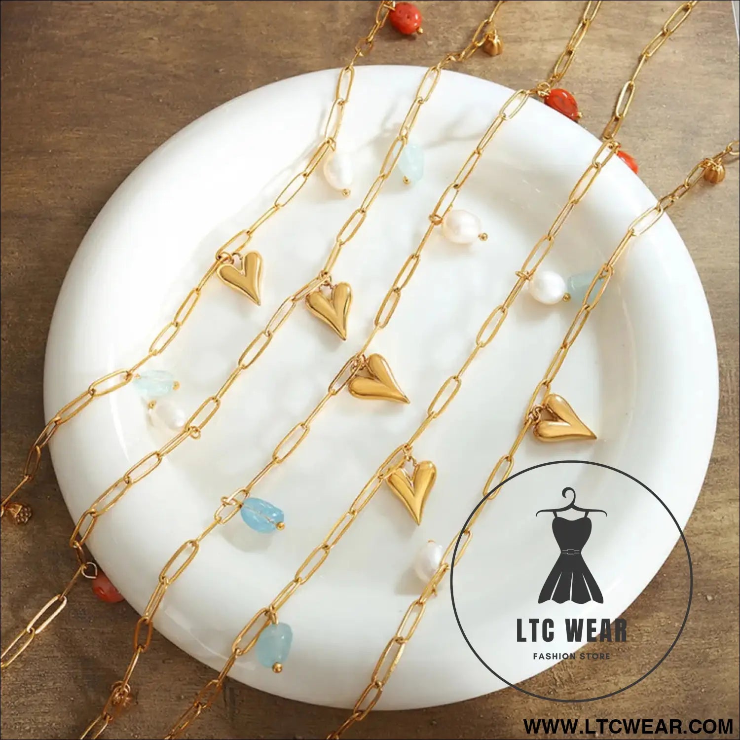 Titanium steel heart pendant necklace - gold / one size