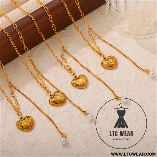 Titanium steel imitation pearl heart pendant necklace - gold / one size