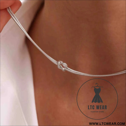 Titanium steel knotted necklace - silver / one size