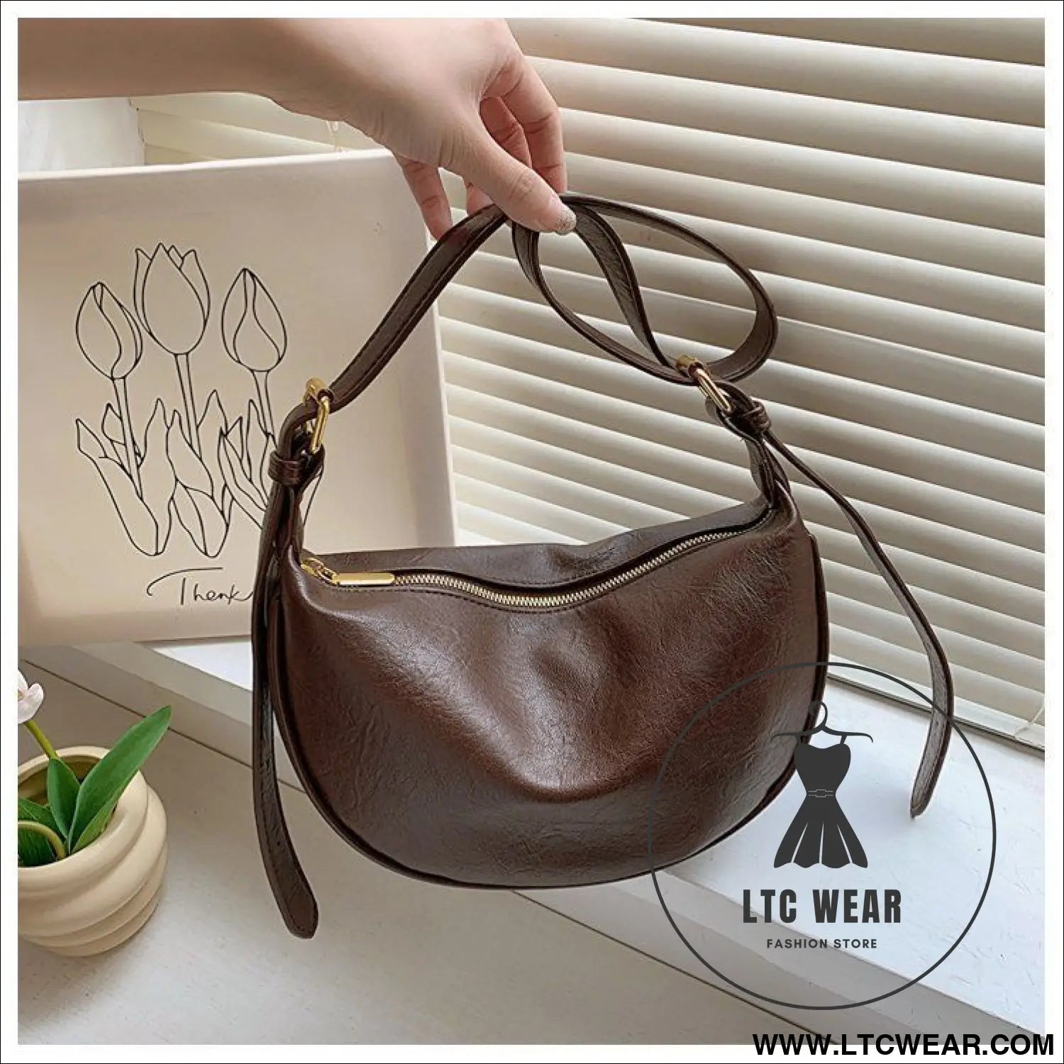 Trendy and popular shoulder bag crossbody bag dumpling bag - brown