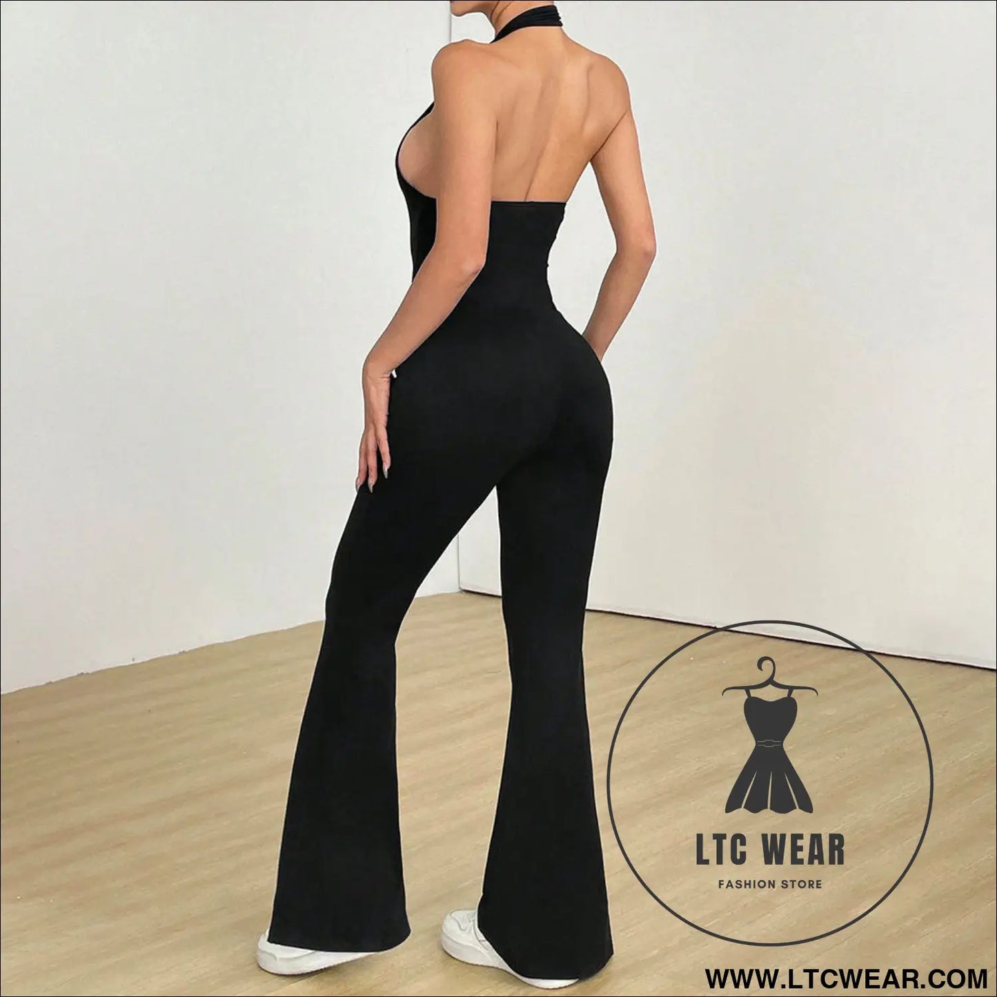 Trendy hollow back jumpsuit: chic & comfortable fit