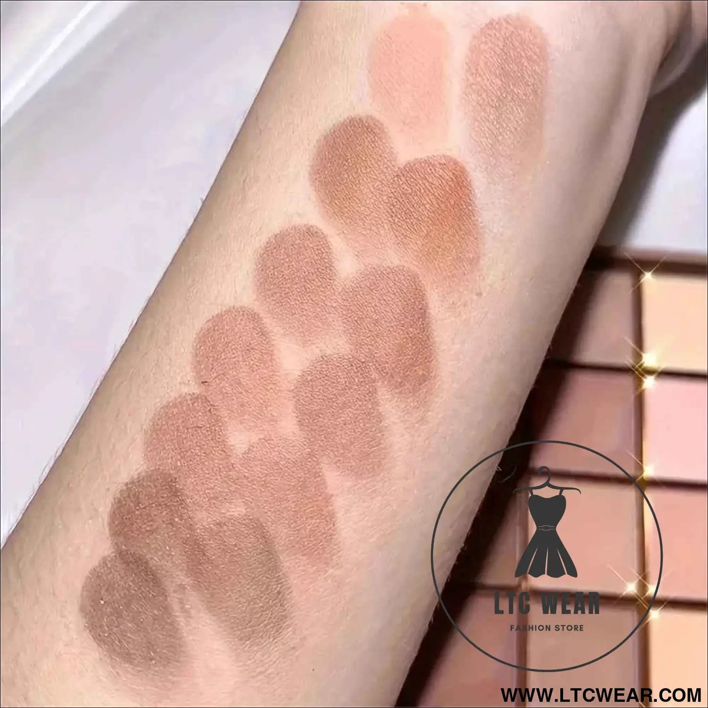 Versatile 25-Color Eyeshadow Palette: Earth Tones