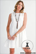 White floral eyelet embroidered sleeveless shift dress - white / l / 100% cotton - mini dresses