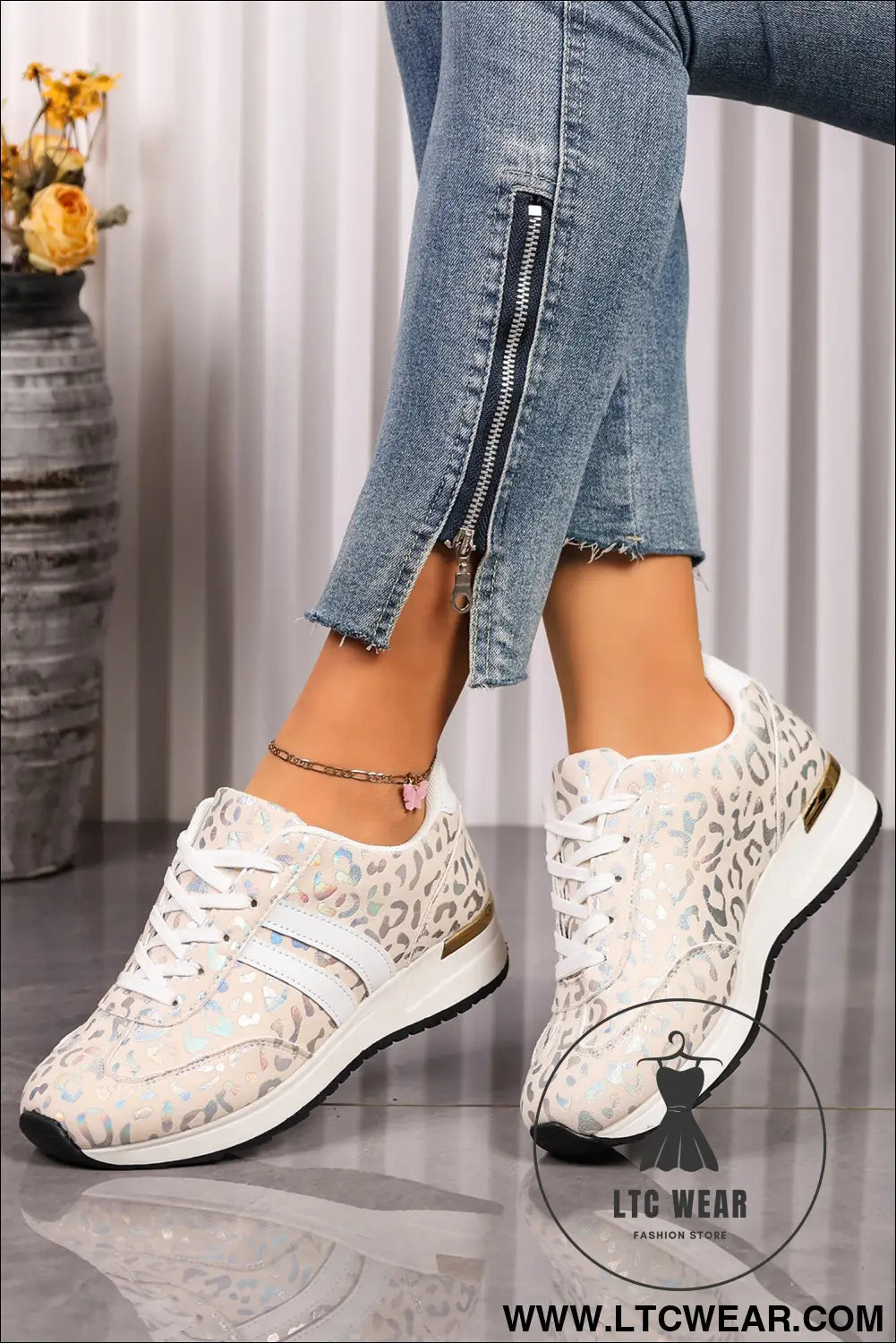 White Leopard Print Lace-Up Low-Top Sneakers with Rubber Sole - L.T.C Wear Online Fashion Store