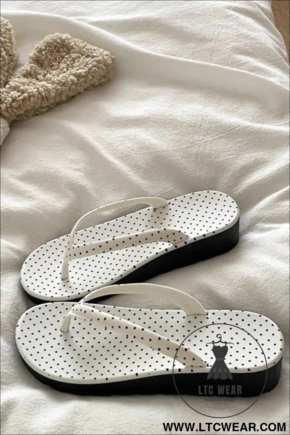 White Polka Dot Contrast Low Heel Platform Flip Flops Slippers - L.T.C Wear Online Fashion Store