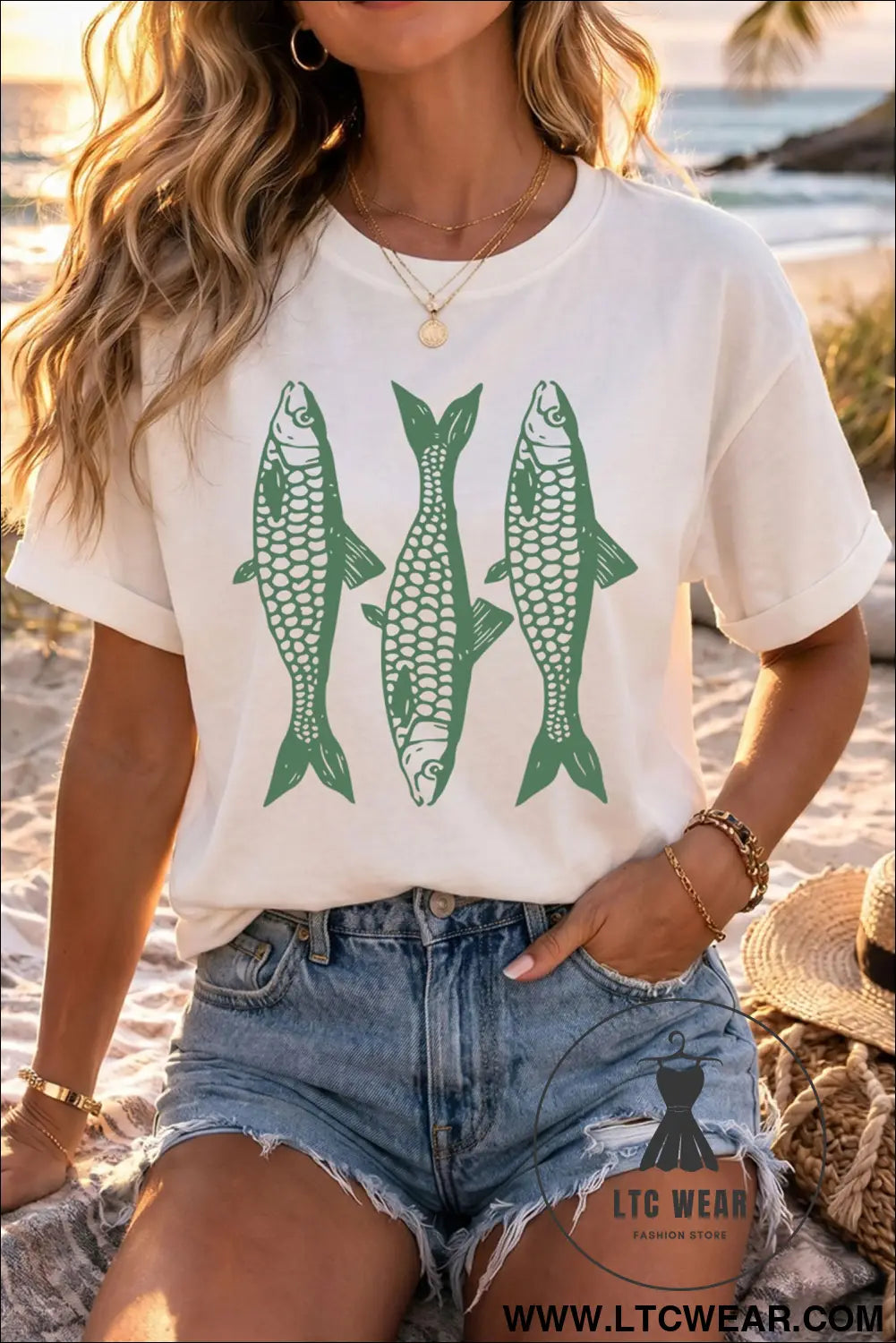 White unique fish graphic casual round neck tee - graphic tees