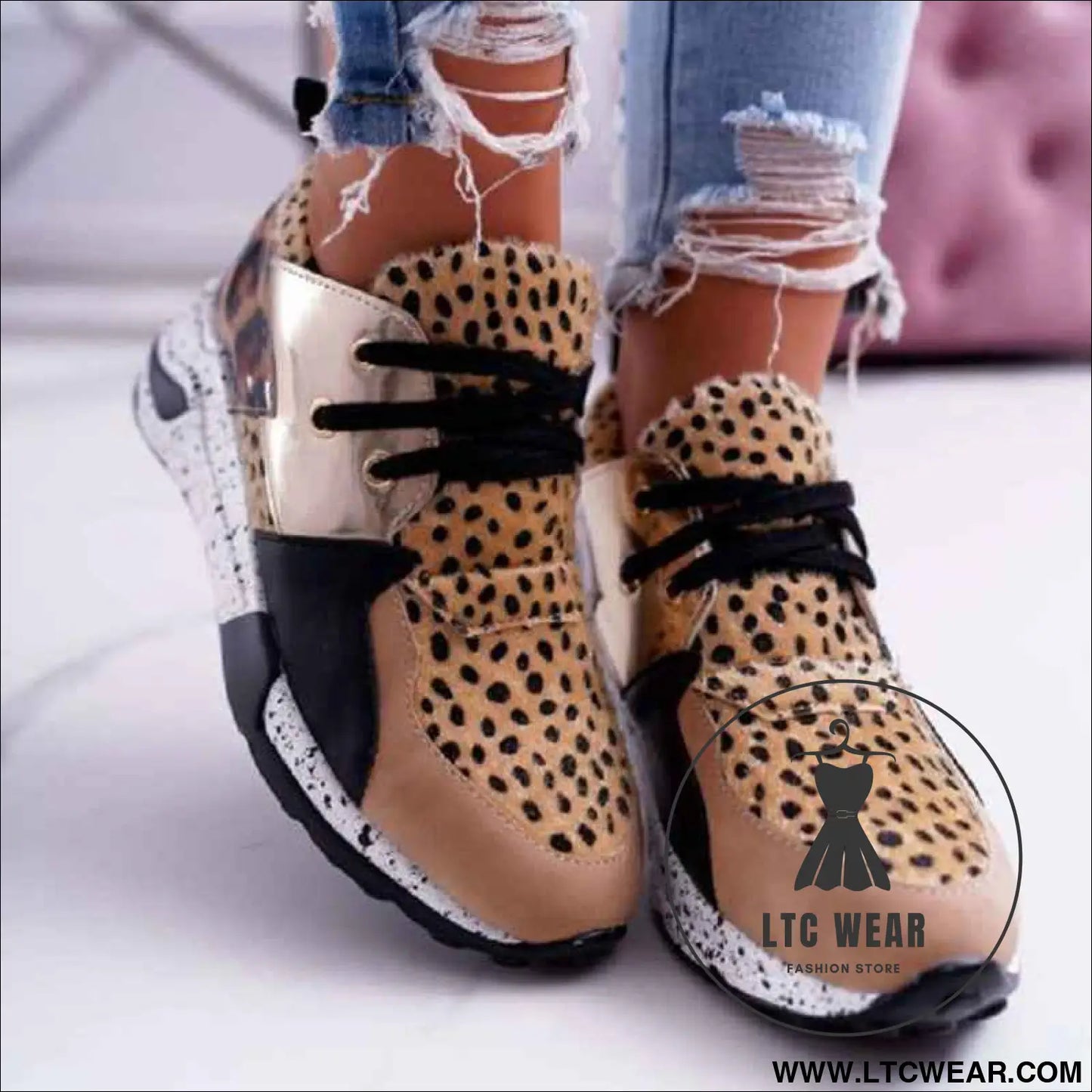 Women's Plus Size Platform Mixed-color Sneakers Stylish Lightweight Running Shoes Lace-up Front Flats
