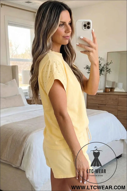 Yellow  Eyelet Lace Patchwork Sleeve Short 2pcs Outfit