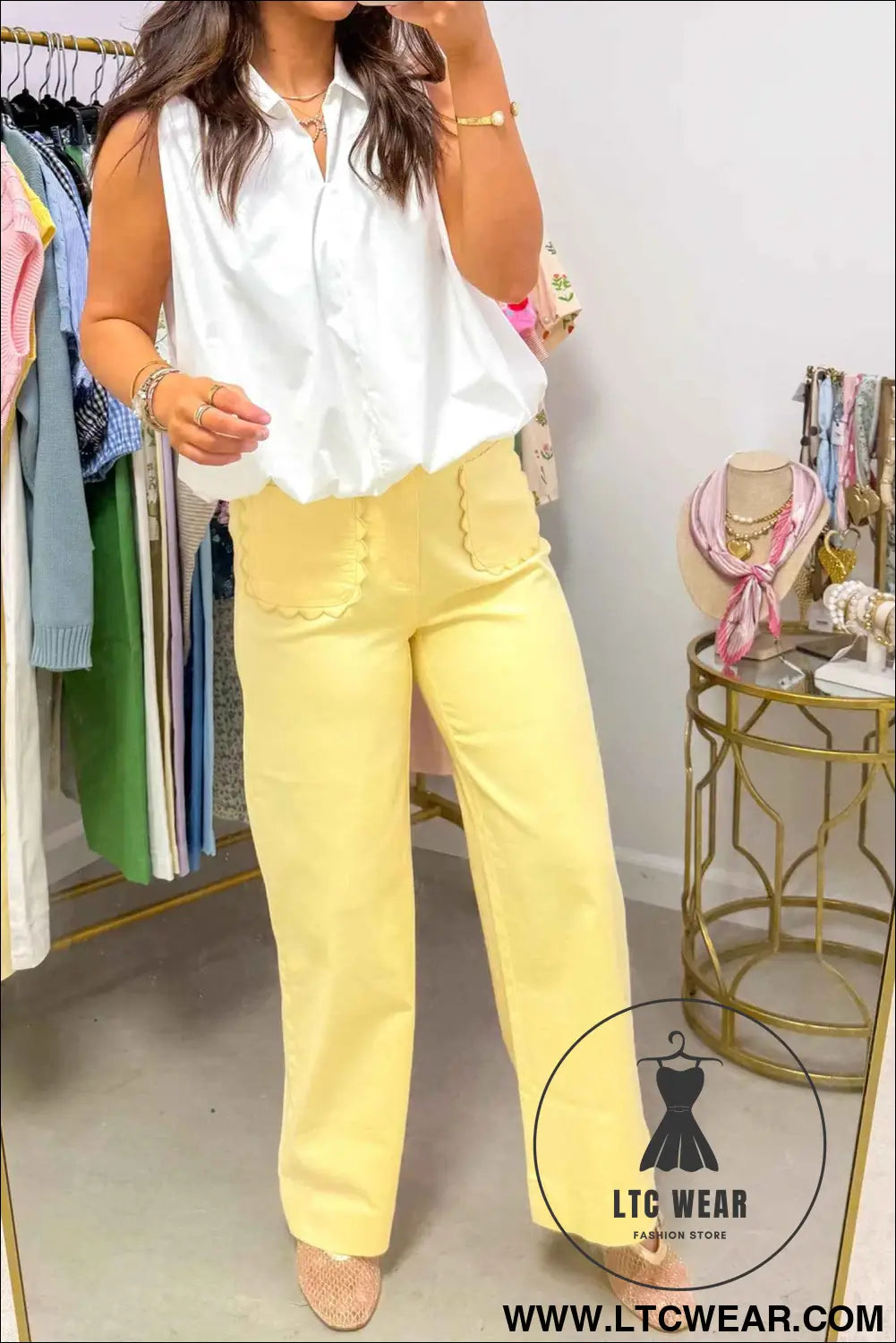 Yellow Solid Color Scalloped Patch Pocket Shift Jeans
