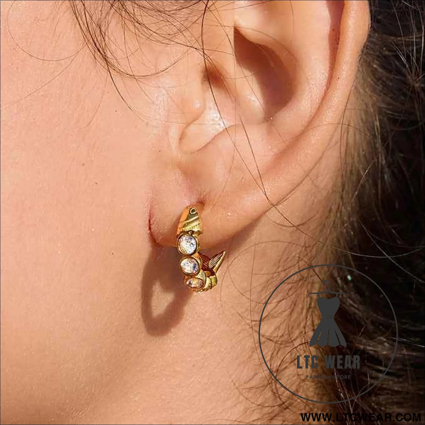 Zircon Fish C Hoop Earrings